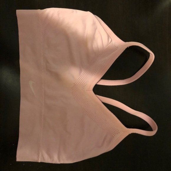 nike dri fit sports bra - Picture 1 of 3